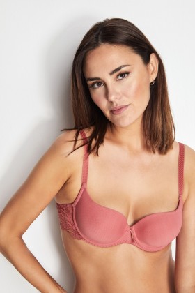 ESSENTIAL MOULDED BRA