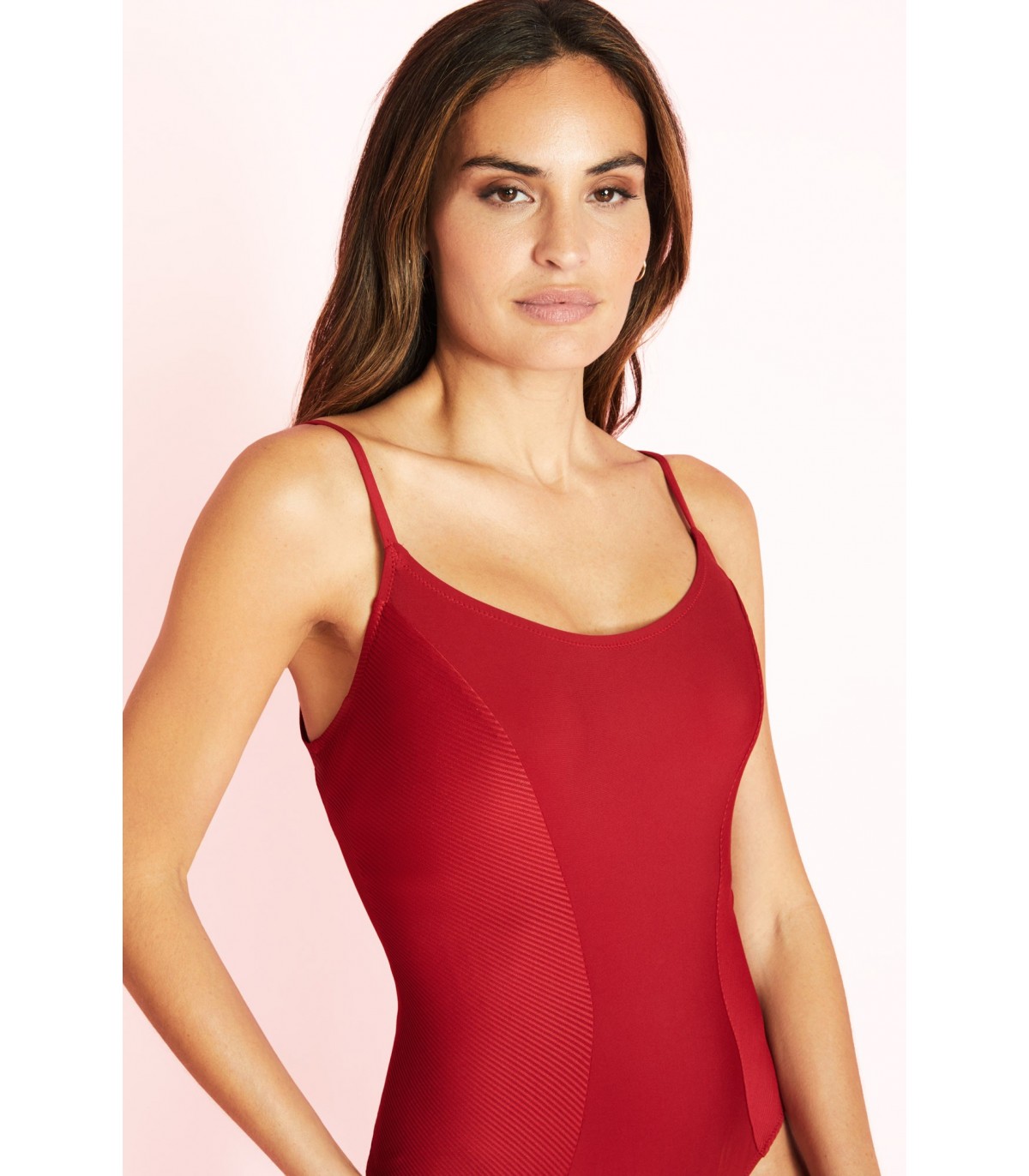 WIRELESS SQUARE NECKLINE SWIMSUIT