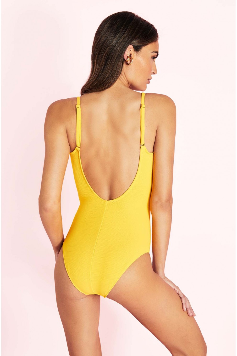 BAÑADOR ESCOTE CUADRADO SIN ARO