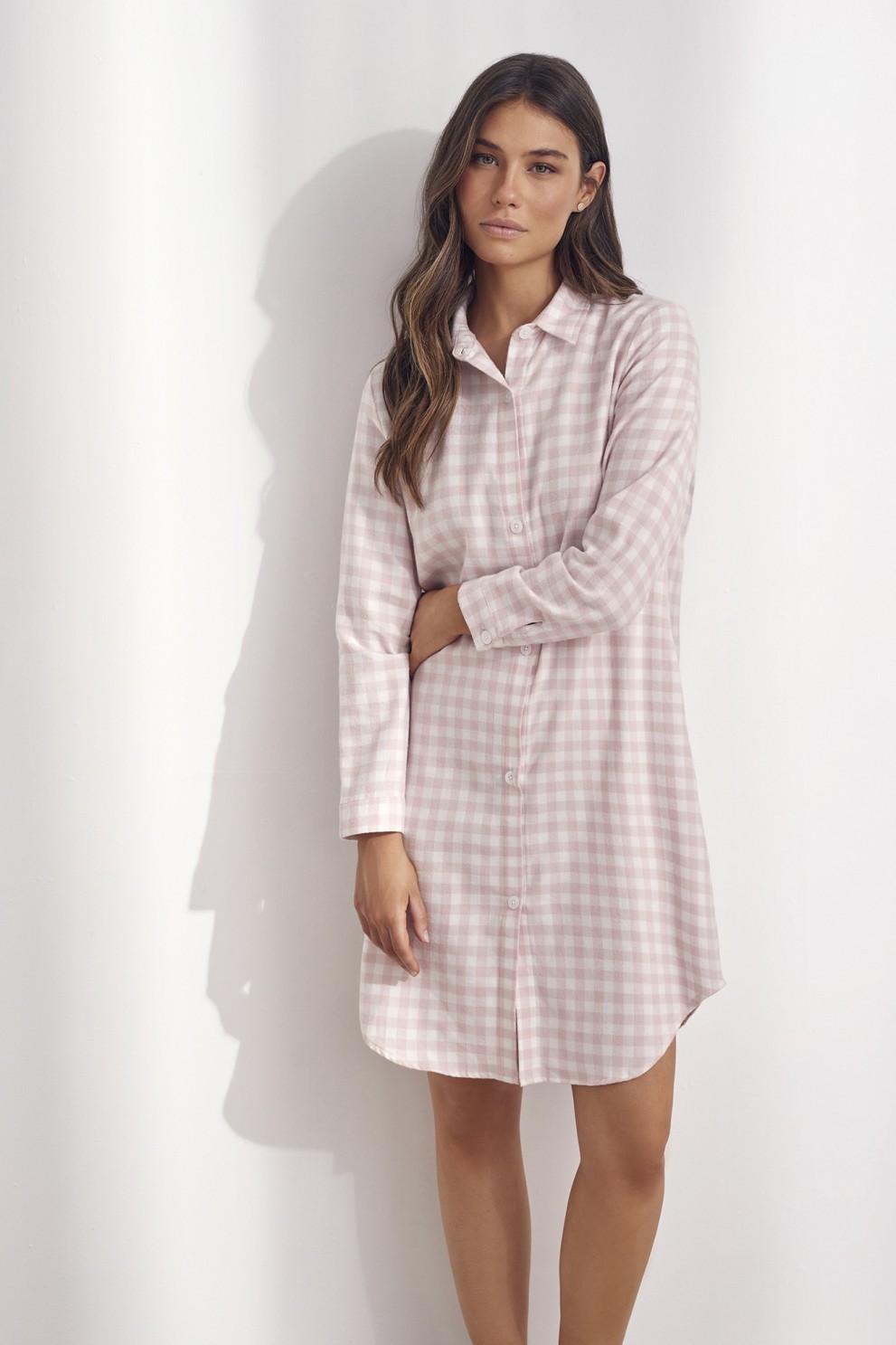 LONG SLEEVED NIGHTGOWN