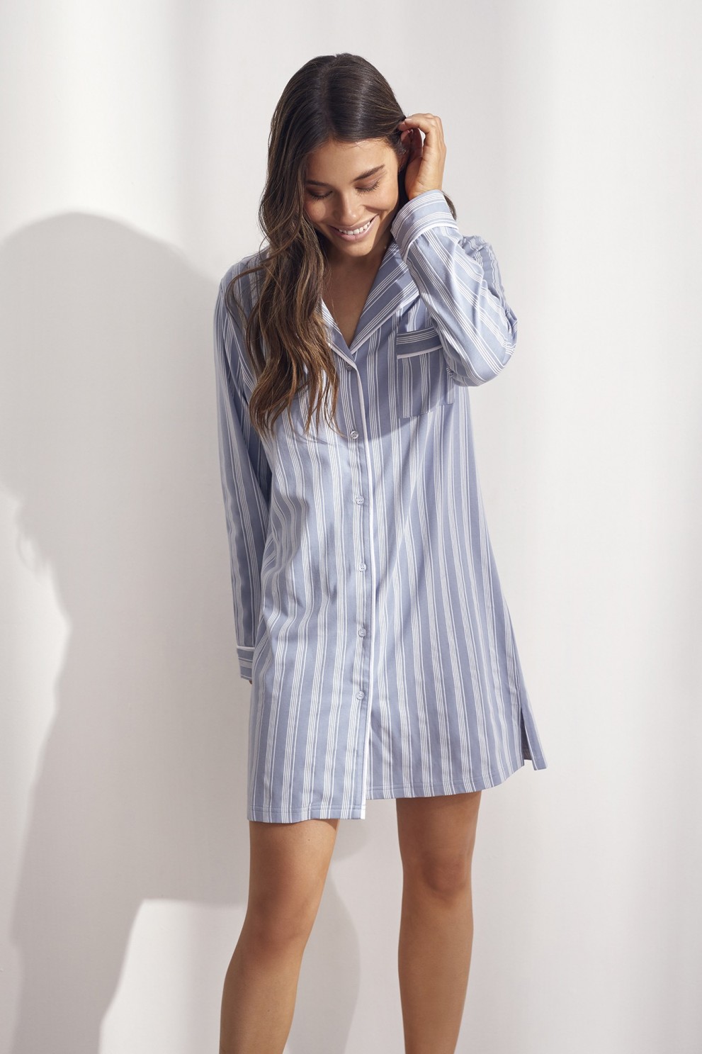 LONG SLEEVED NIGHTGOWN