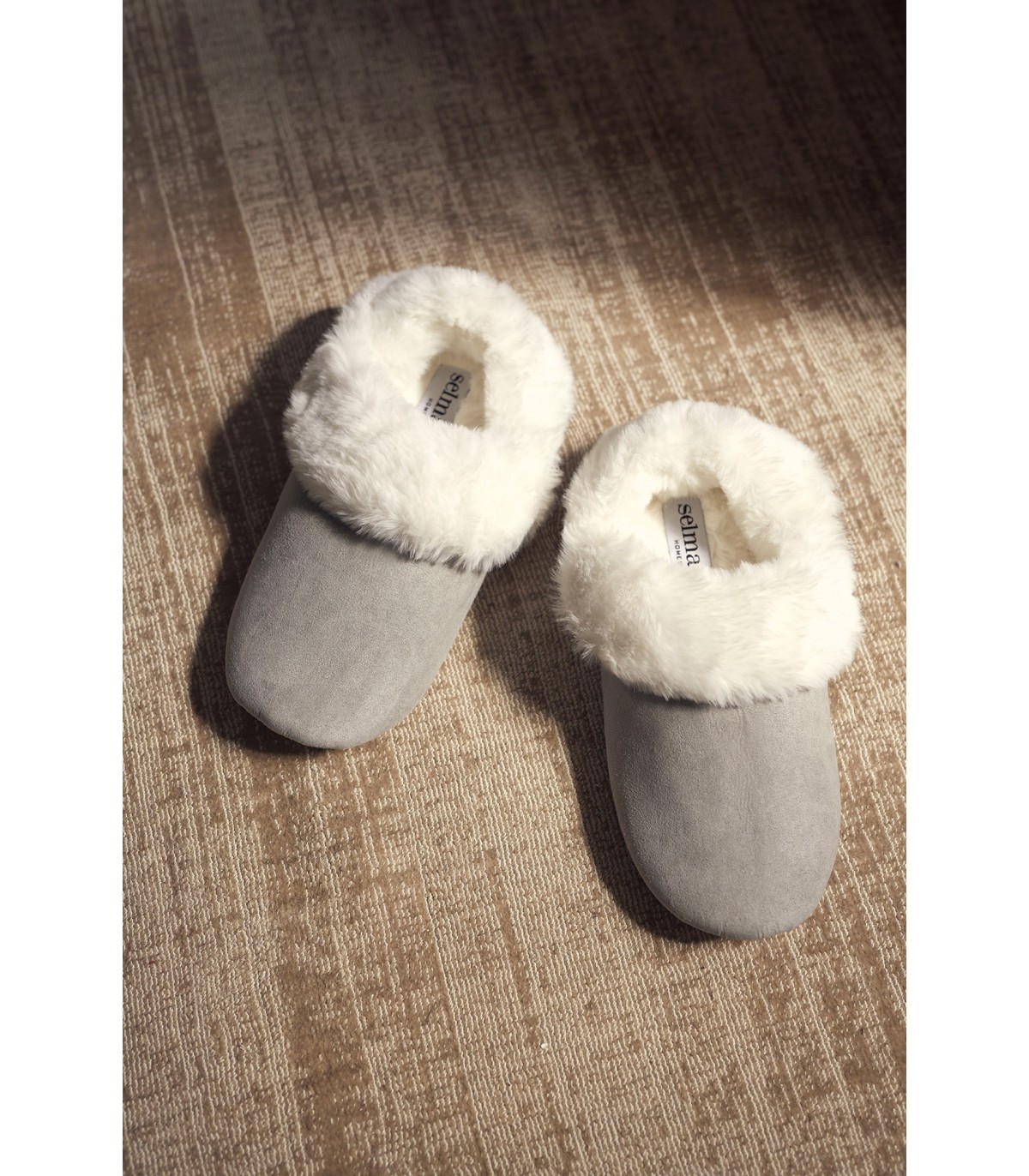SLIPPERS