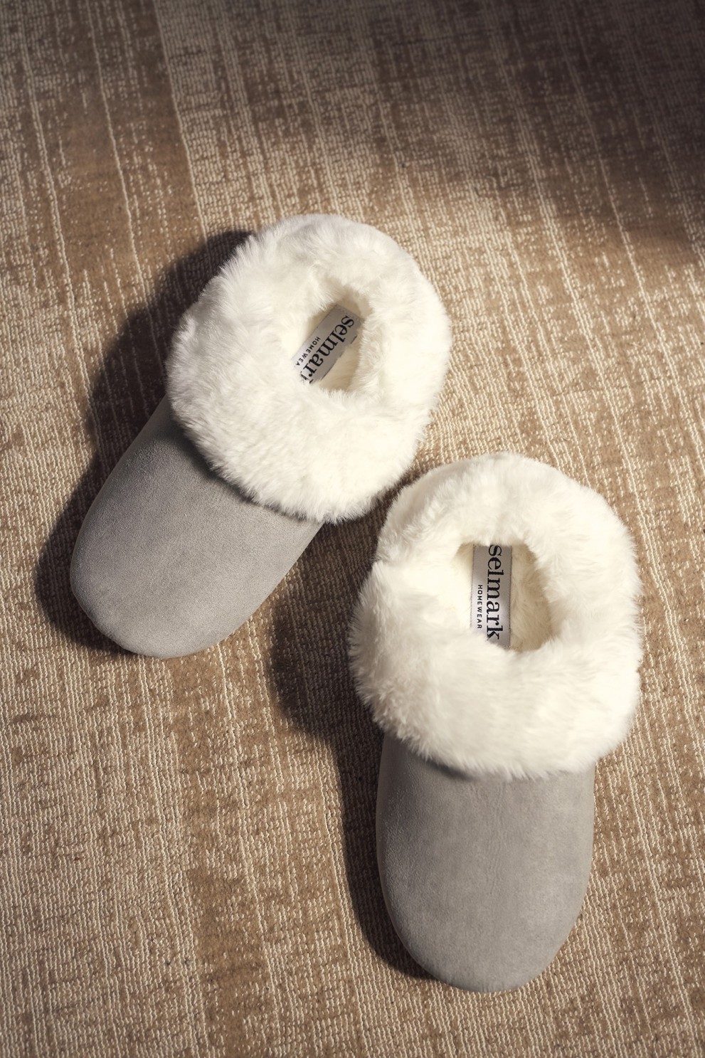 SLIPPERS