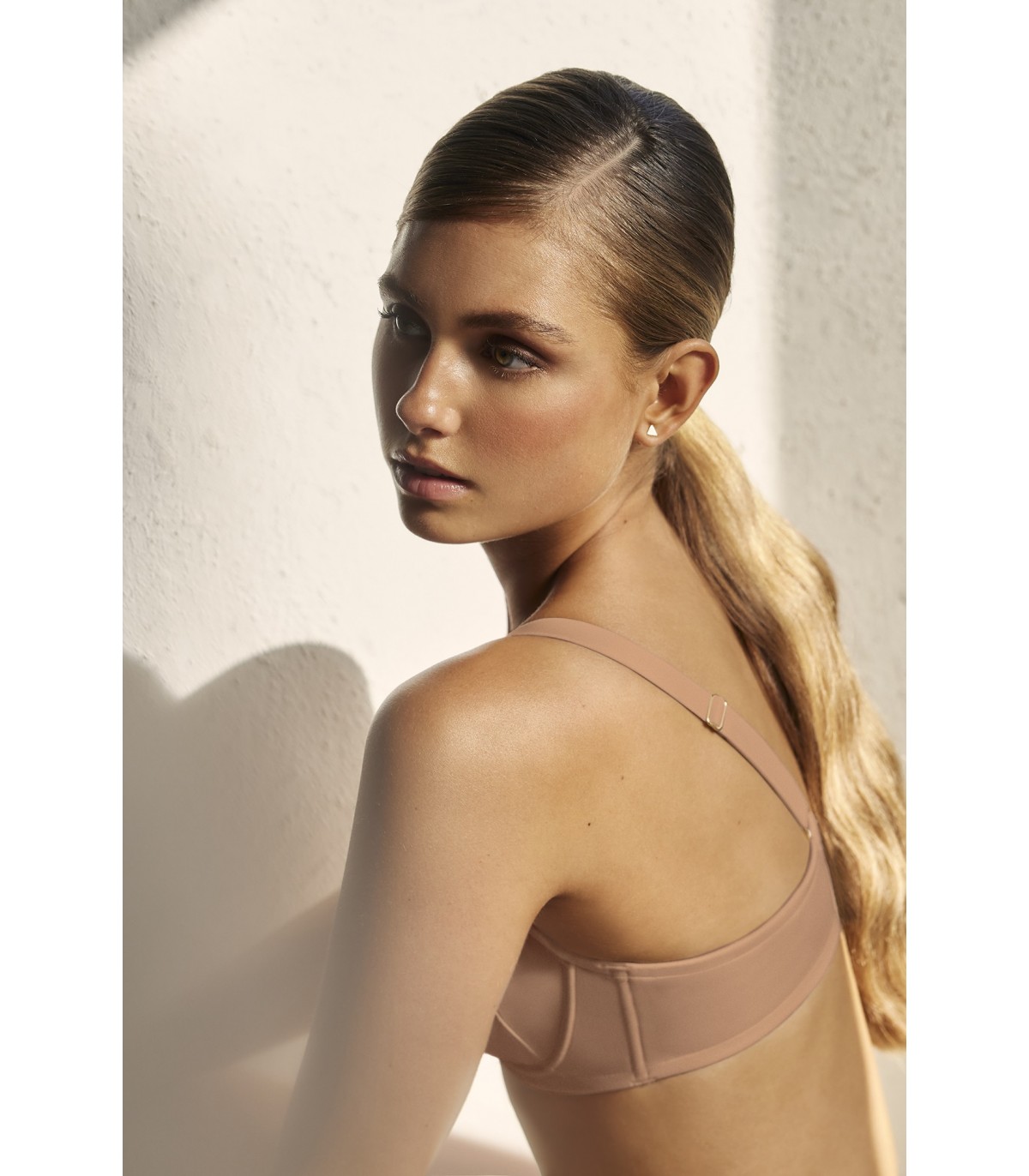 SUJETADOR DE CAPACIDAD