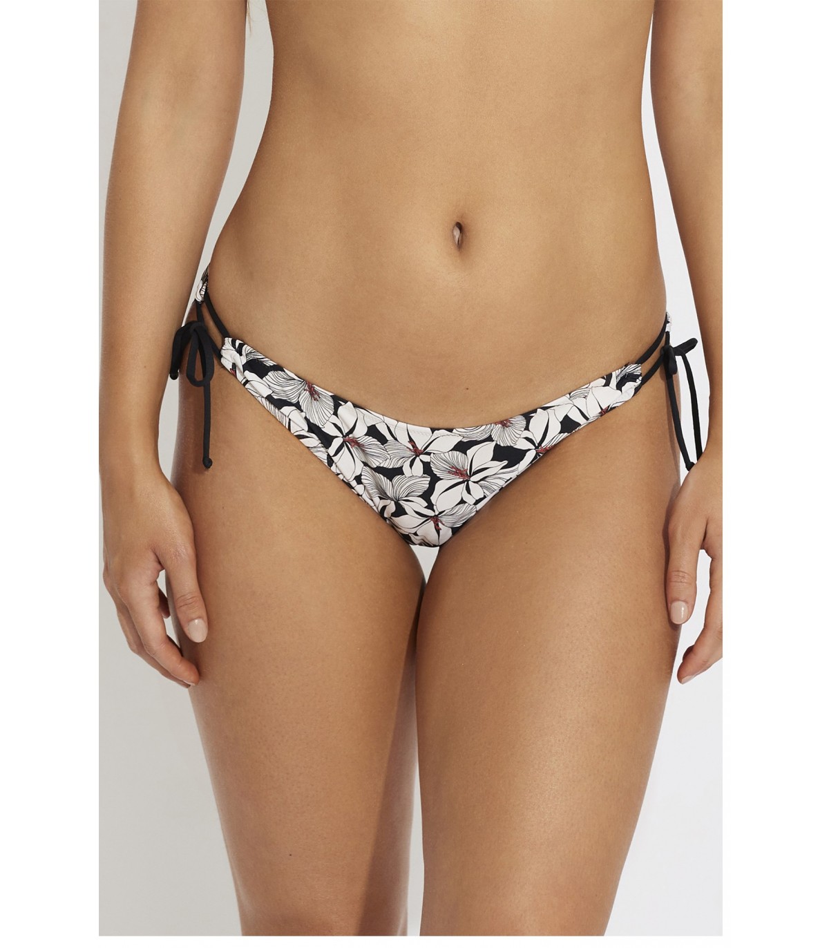 CUECA DE BIKINI KNOTTED