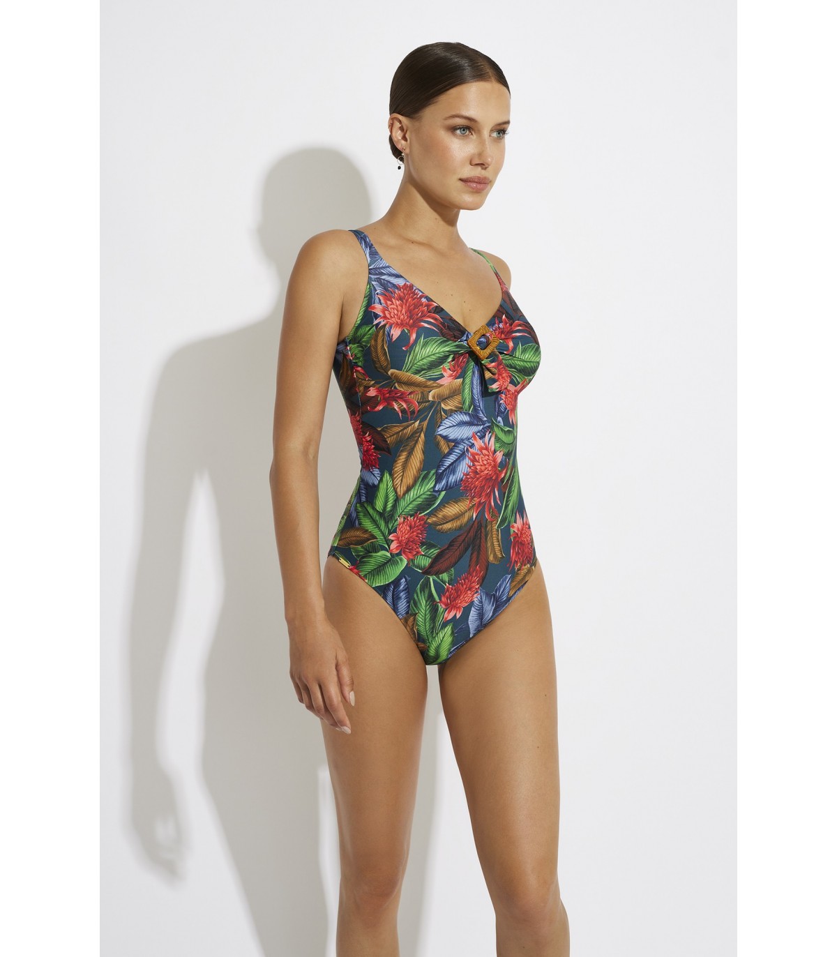 FATO DE BANHO DECOTE EM "V" 