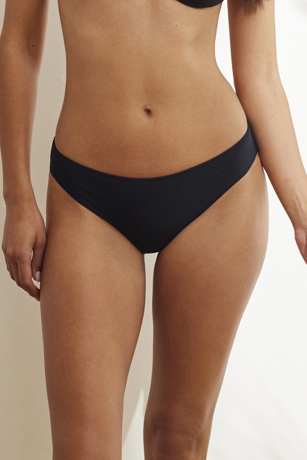 BIKINI BOTTOM