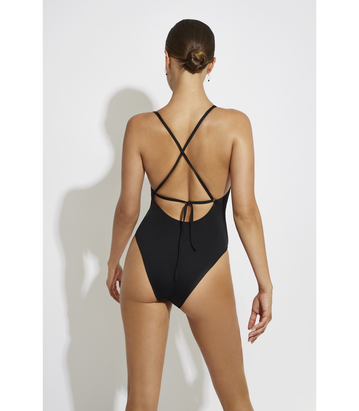 BAÑADOR ESCOTE TRIANGULAR