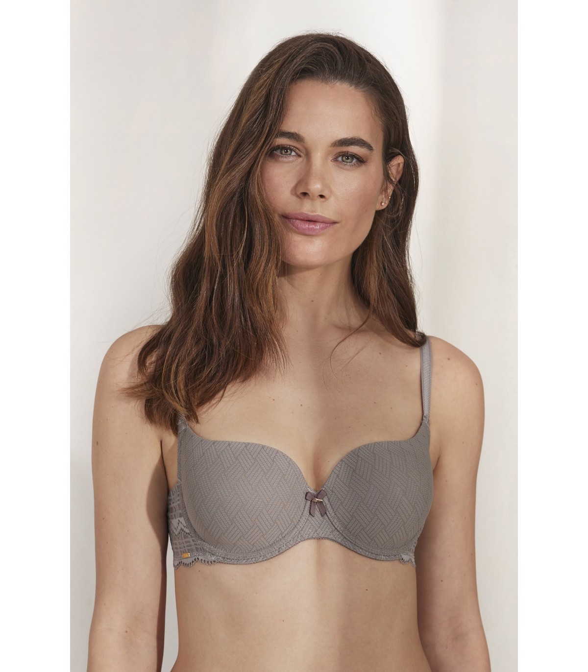 ESSENTIAL MOULDED BRA